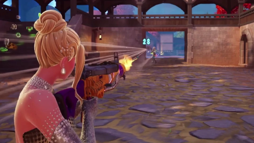 Abendgarderobe mit Perlenkette und automatisches Sturmgewehr - der beknackte Humor in Fortnite